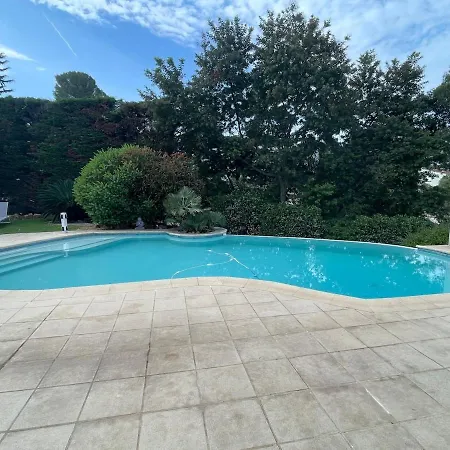 Baccara, Piscine Privee, Plages A Pieds